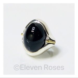 Lagos Caviar Large Black Onyx Oval Ring